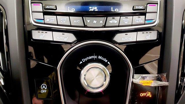 Photo of 2025 Platinum White Pearl Acura RDX
