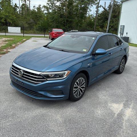 Photo of 2019 Silk Blue Metallic Volkswagen Jetta