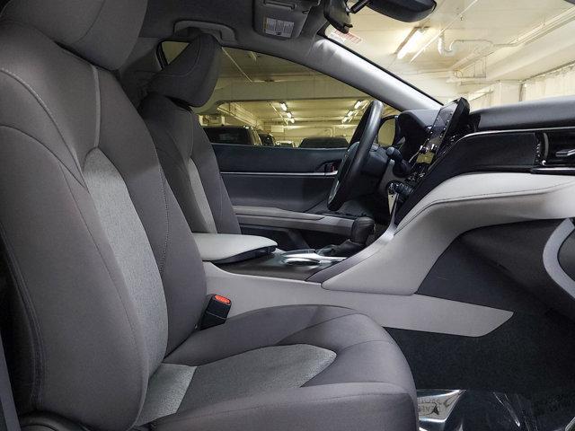 Photo of 2022 Midnight Black Metallic Toyota Camry