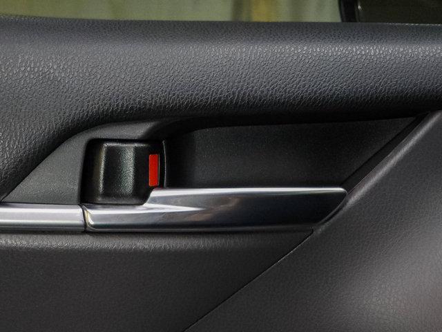 Photo of 2022 Midnight Black Metallic Toyota Camry