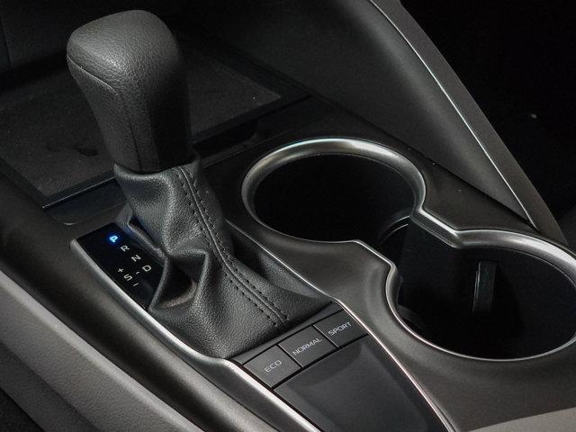 Photo of 2022 Midnight Black Metallic Toyota Camry