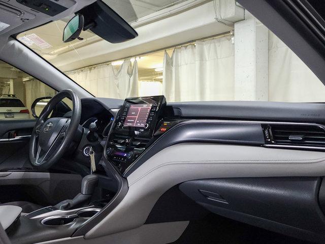 Photo of 2022 Midnight Black Metallic Toyota Camry