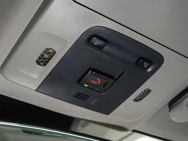 Photo of 2022 Midnight Black Metallic Toyota Camry