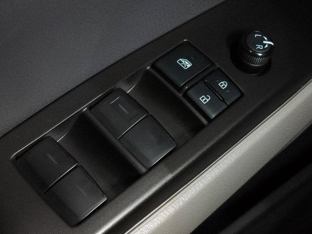 Photo of 2022 Midnight Black Metallic Toyota Camry