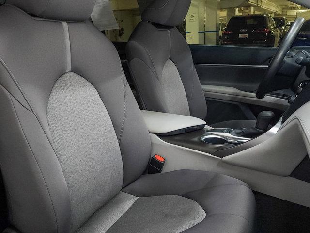 Photo of 2022 Midnight Black Metallic Toyota Camry
