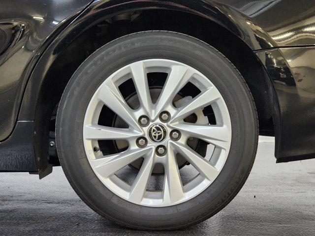 Photo of 2022 Midnight Black Metallic Toyota Camry