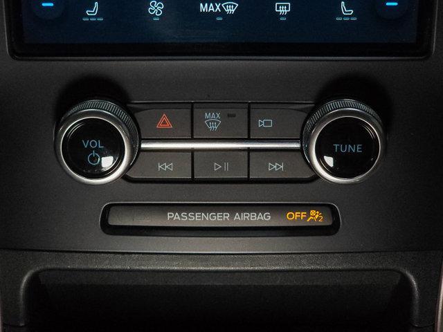 Photo of 2022 Agate Black Metallic Ford Edge