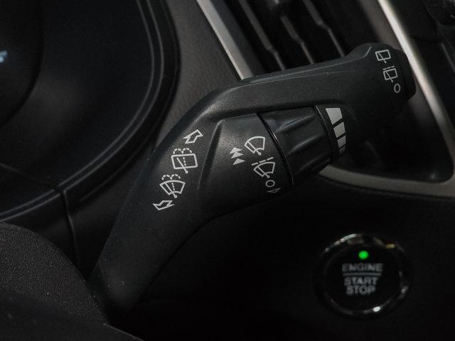 Photo of 2022 Agate Black Metallic Ford Edge