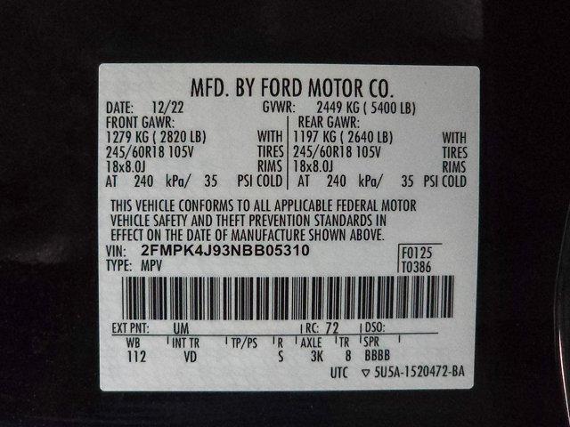 Photo of 2022 Agate Black Metallic Ford Edge