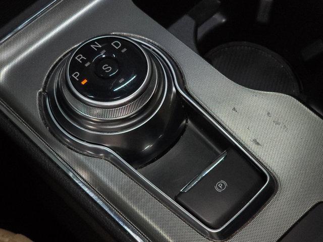 Photo of 2022 Agate Black Metallic Ford Edge