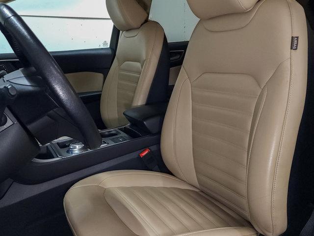 Photo of 2022 Agate Black Metallic Ford Edge