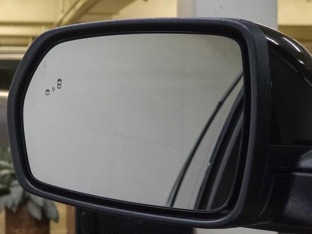 Photo of 2022 Agate Black Metallic Ford Edge