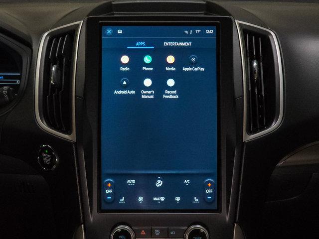 Photo of 2022 Agate Black Metallic Ford Edge