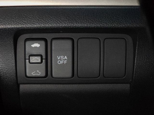 Photo of 2006 Royal Blue Pearl Acura TSX