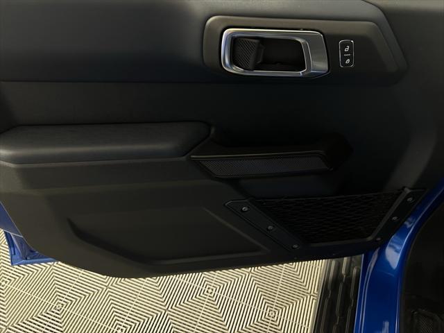 Photo of 2024 Velocity Blue Metallic Ford Bronco