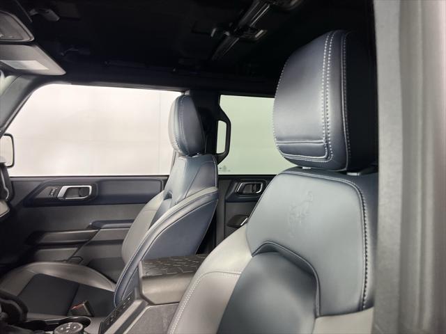 Photo of 2024 Velocity Blue Metallic Ford Bronco