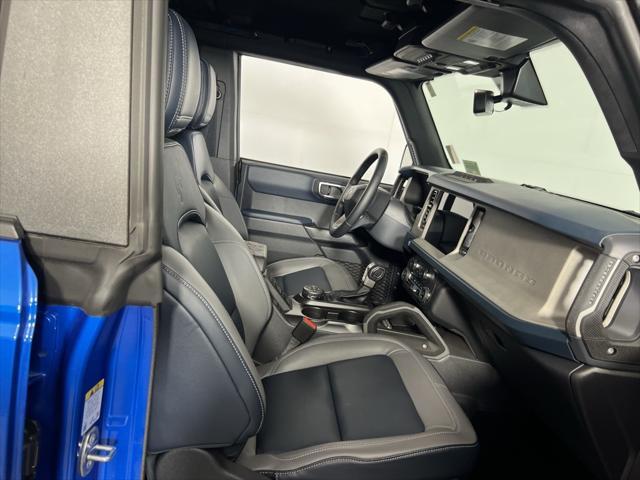 Photo of 2024 Velocity Blue Metallic Ford Bronco