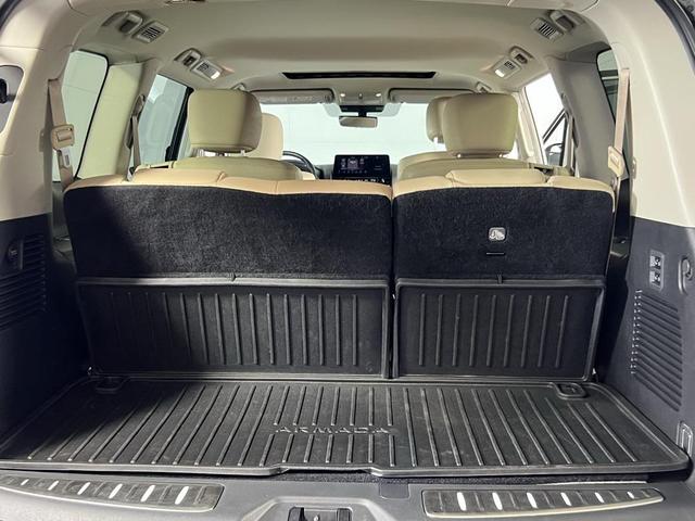 Photo of 2024 Aspen White Nissan Armada