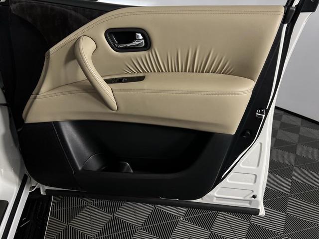 Photo of 2024 Aspen White Nissan Armada