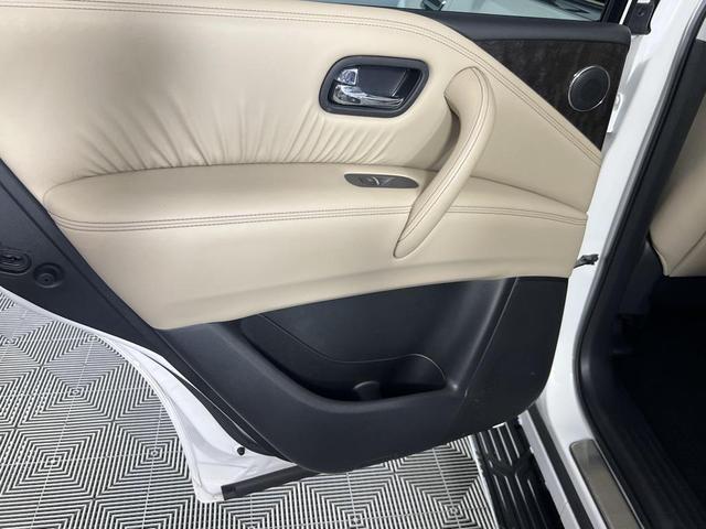 Photo of 2024 Aspen White Nissan Armada