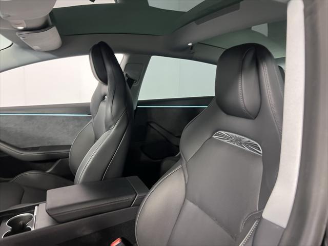 Photo of 2024 Solid Black Tesla Model 3