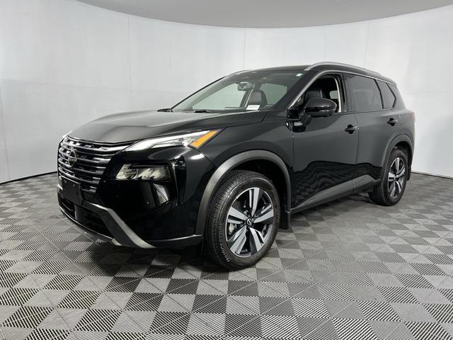 Photo of 2024 Super Black Nissan Rogue