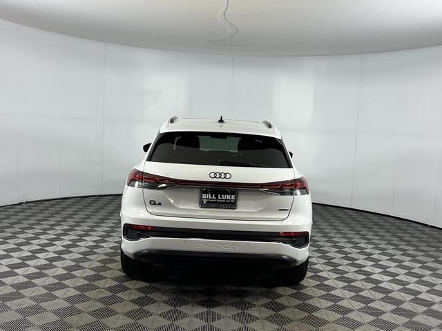 Photo of 2024 Glacier White Audi Q4 e-tron