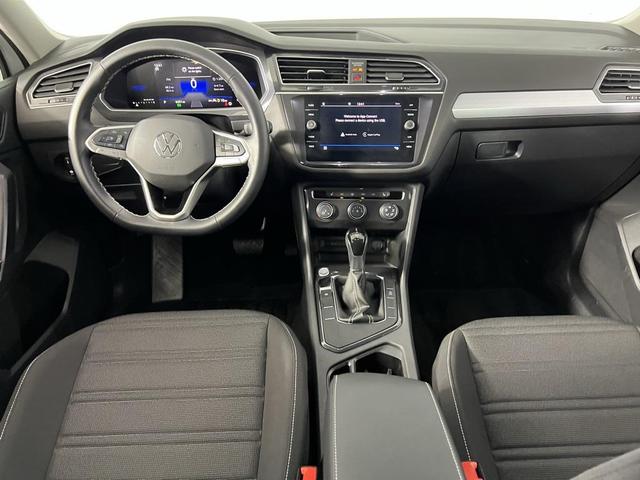 Photo of 2024 Pure White Volkswagen Tiguan