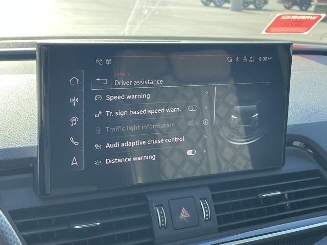 Photo of 2024 Glacier White Audi SQ5