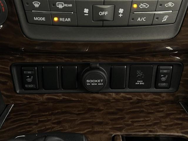 Photo of 2017 Pearl White Nissan Armada