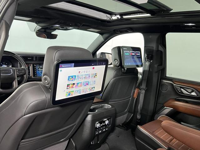 Photo of 2024 Onyx Black GMC Yukon XL