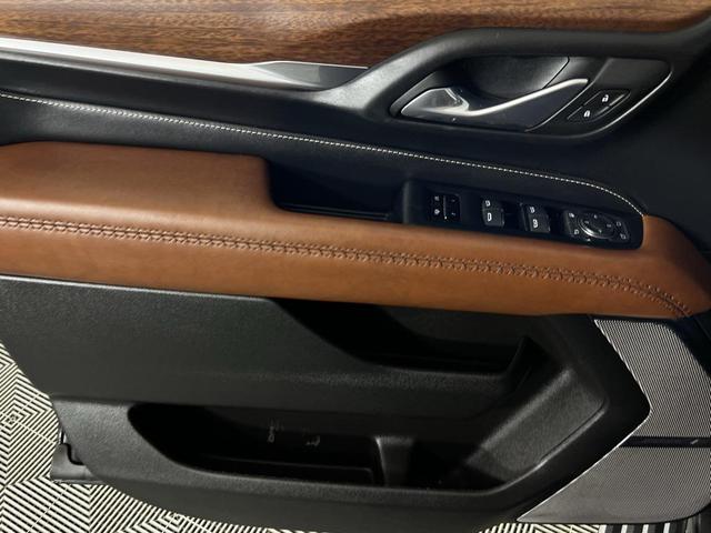 Photo of 2024 Onyx Black GMC Yukon XL