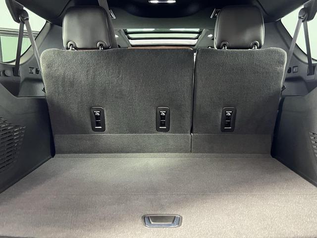 Photo of 2024 Onyx Black GMC Yukon XL