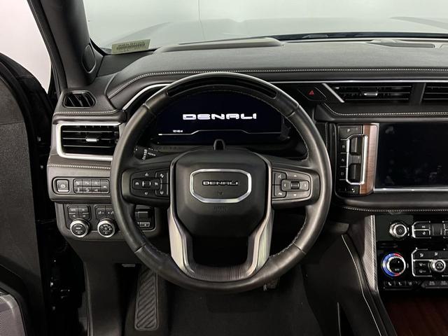 Photo of 2024 Onyx Black GMC Yukon XL