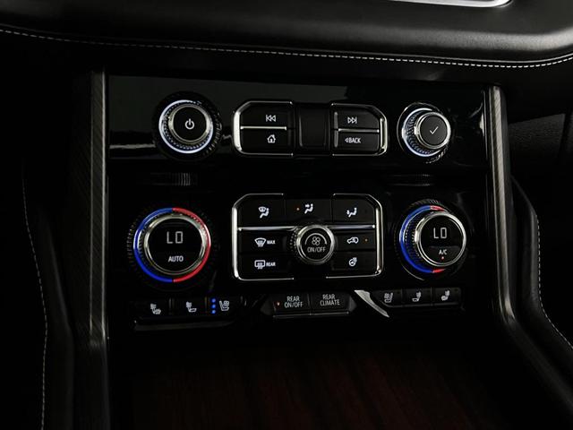 Photo of 2024 Onyx Black GMC Yukon XL