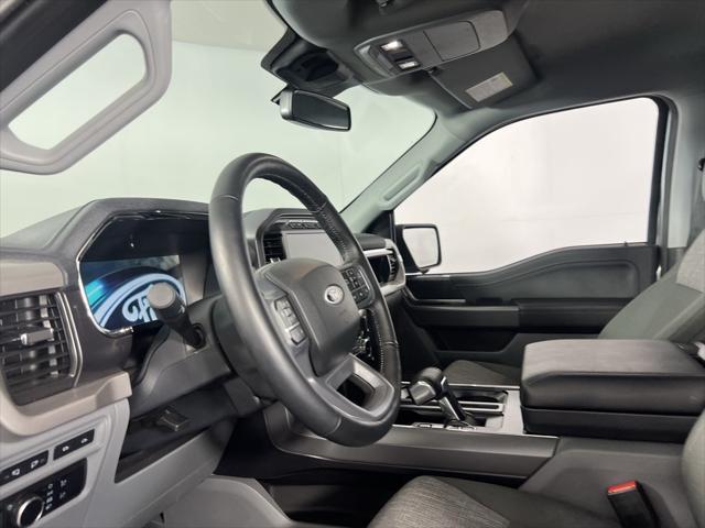 Photo of 2023 Iconic Silver Metallic Ford F-150 Lightning