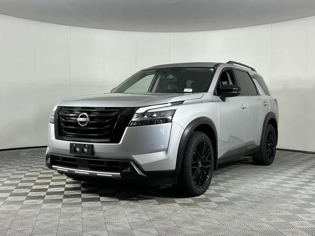 Photo of 2022 Brilliant Silver Metallic Nissan Pathfinder