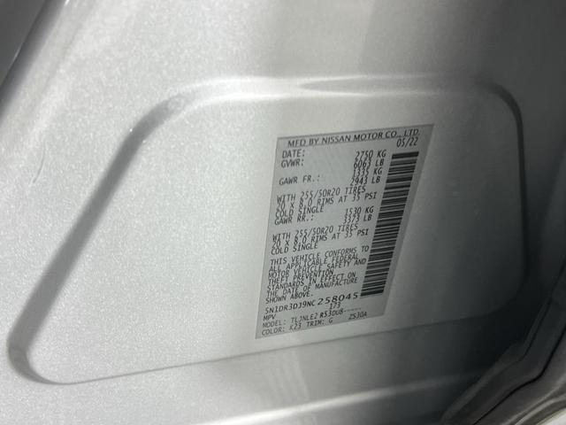 Photo of 2022 Brilliant Silver Metallic Nissan Pathfinder
