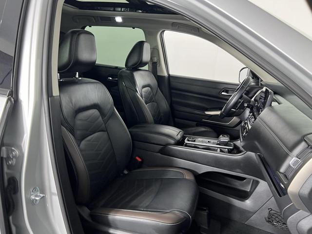 Photo of 2022 Brilliant Silver Metallic Nissan Pathfinder
