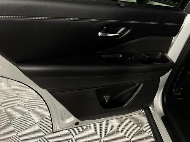 Photo of 2022 Brilliant Silver Metallic Nissan Pathfinder