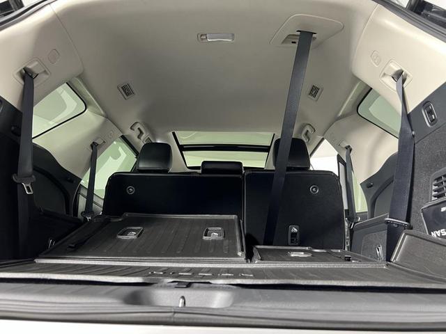 Photo of 2022 Brilliant Silver Metallic Nissan Pathfinder