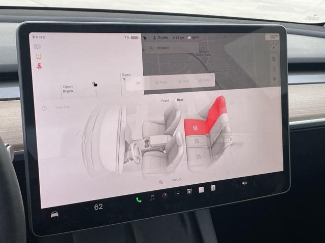 Photo of 2022 Gray Tesla Model 3