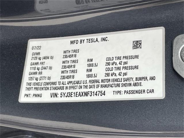 Photo of 2022 Gray Tesla Model 3