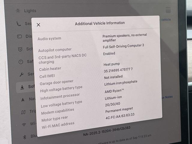 Photo of 2022 Gray Tesla Model 3