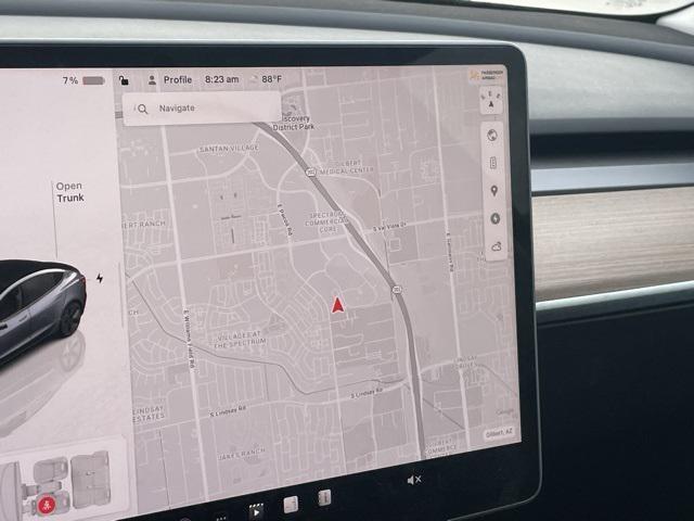 Photo of 2022 Gray Tesla Model 3