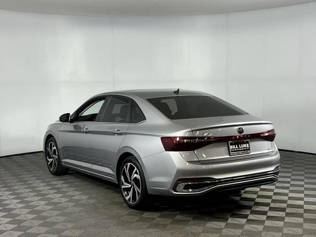 Photo of 2025 Pyrite Silver Metallic Volkswagen Jetta