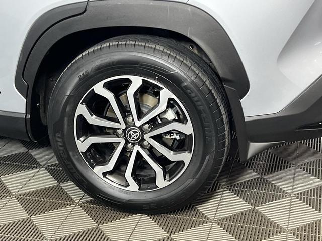 Photo of 2023 Silver Toyota Corolla Hybrid