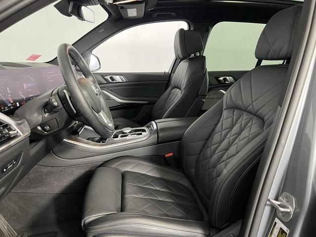 Photo of 2024 Gray BMW X5