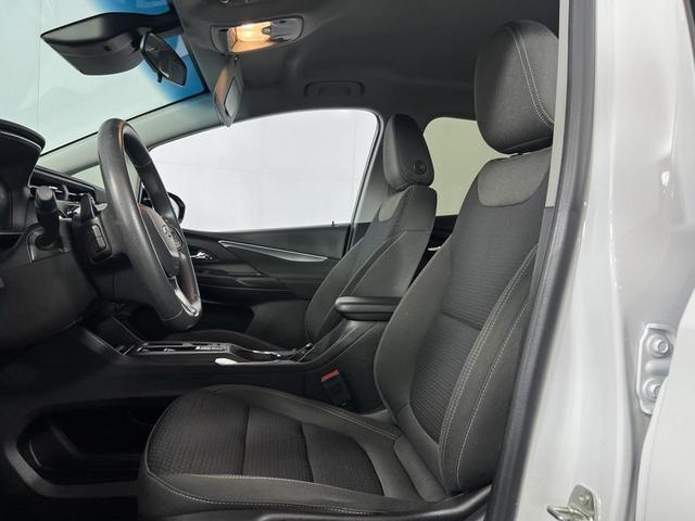 Photo of 2023 Summit White Chevrolet Bolt EV