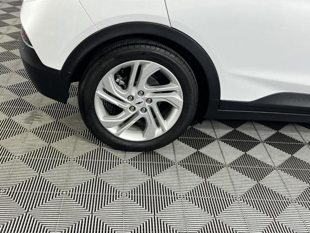Photo of 2023 Summit White Chevrolet Bolt EV